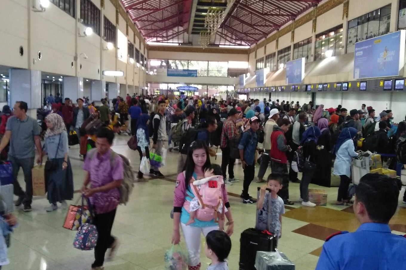 Penurunan Tiket Pesawat Belum Dongkrak Penumpang di Juanda