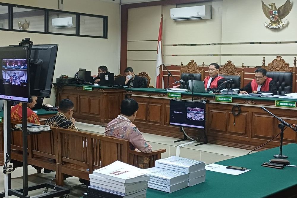 Bacakan Pledoi, Sugiri Sancoko Minta Hakim Bebaskan Dua Terdakwa Lain
