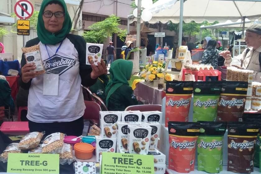 Suparti, Mantan TKI Sukses Bisnis Kacang Tree-G