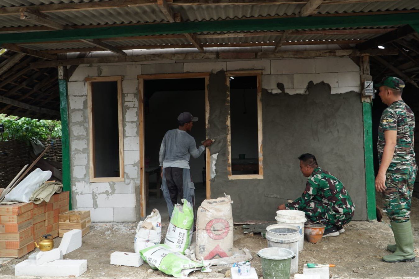 TMMD Jombang Sulap Rumah Buruh Tani Berusia 73 Tahun Jadi Layak Huni