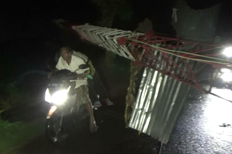 Puting Beliung di Probolingg Terjang Tower Seluler