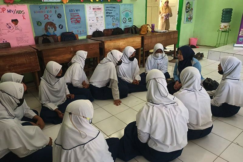 Puluhan Siswa Korban Ambruknya Jembatan Gantung di Probolinggo Jalani <em>Trauma Healing</em>