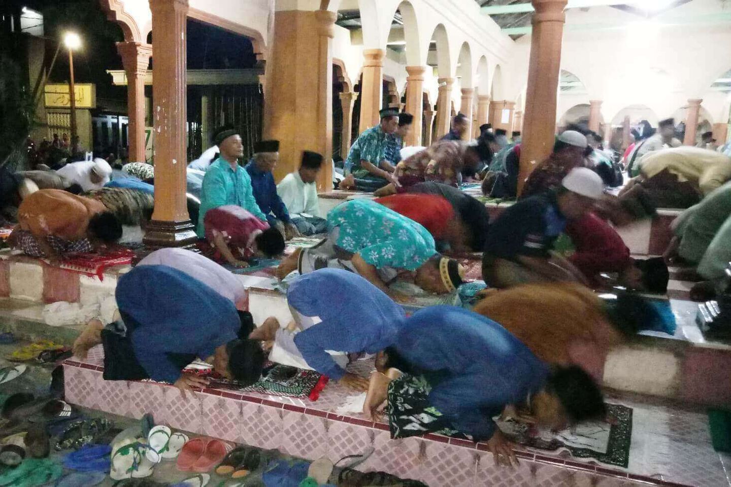 Pesantren di Blitar Rutin Gelar Tarawih Kilat