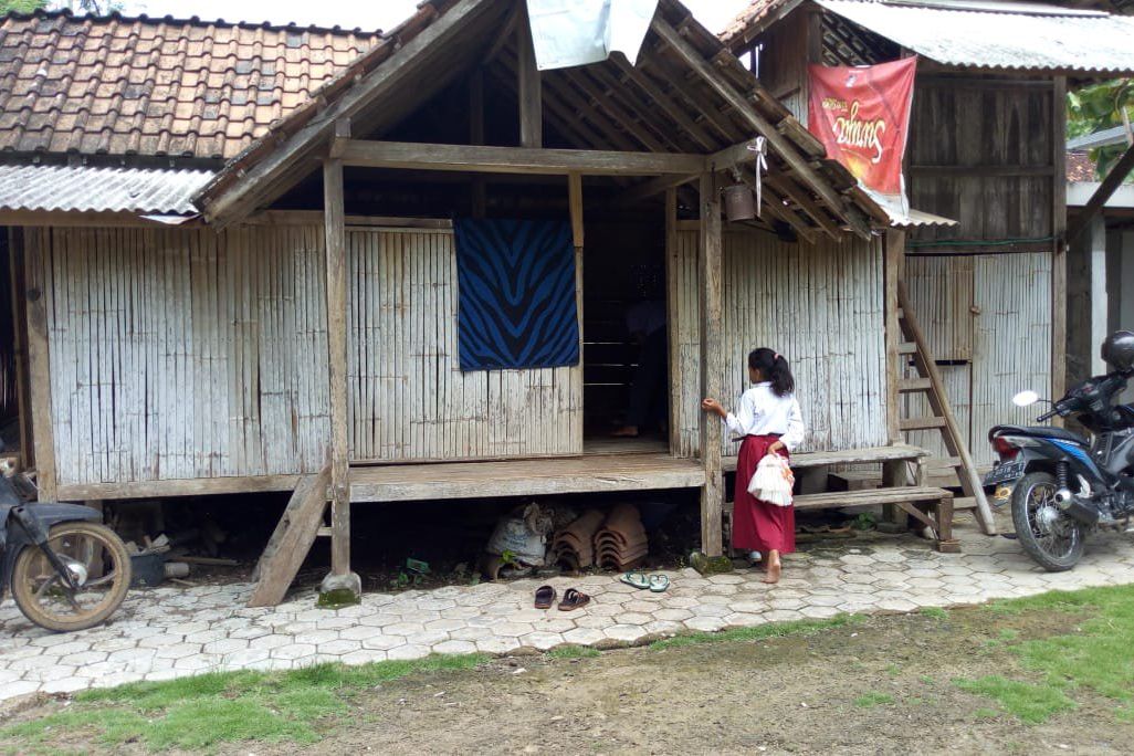 Belasan Warga Ponorogo Jual Harta Benda Hindari Kiamat