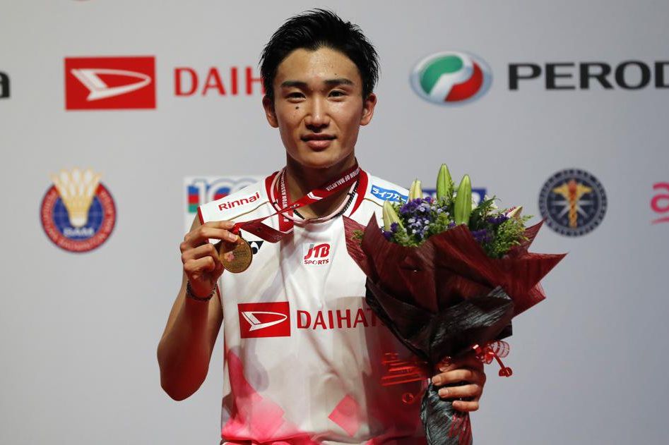Kento Momota Atlit Bulu Tangkis Jepang Mengalami Kecelakaan