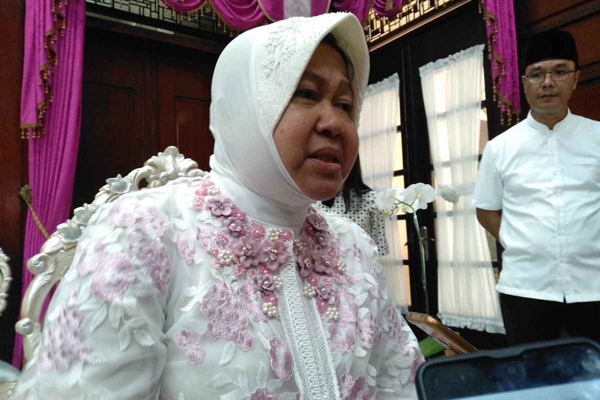 Risma Kenalkan Makanan <em>Suroboyoan</em> pada Halalbihalal