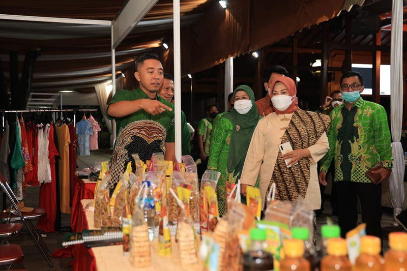 Produk UMKM Kota Probolinggo Laris Manis Diborong Pembeli di TMII Jakarta
