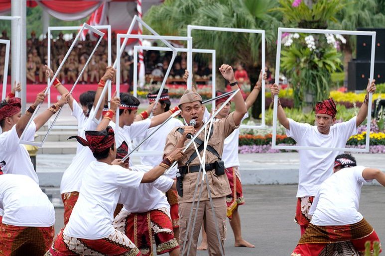 Aksi Teatrikal Hari Pahlawan di Surabaya Gambarkan Sosok Pejuang Masa Kini