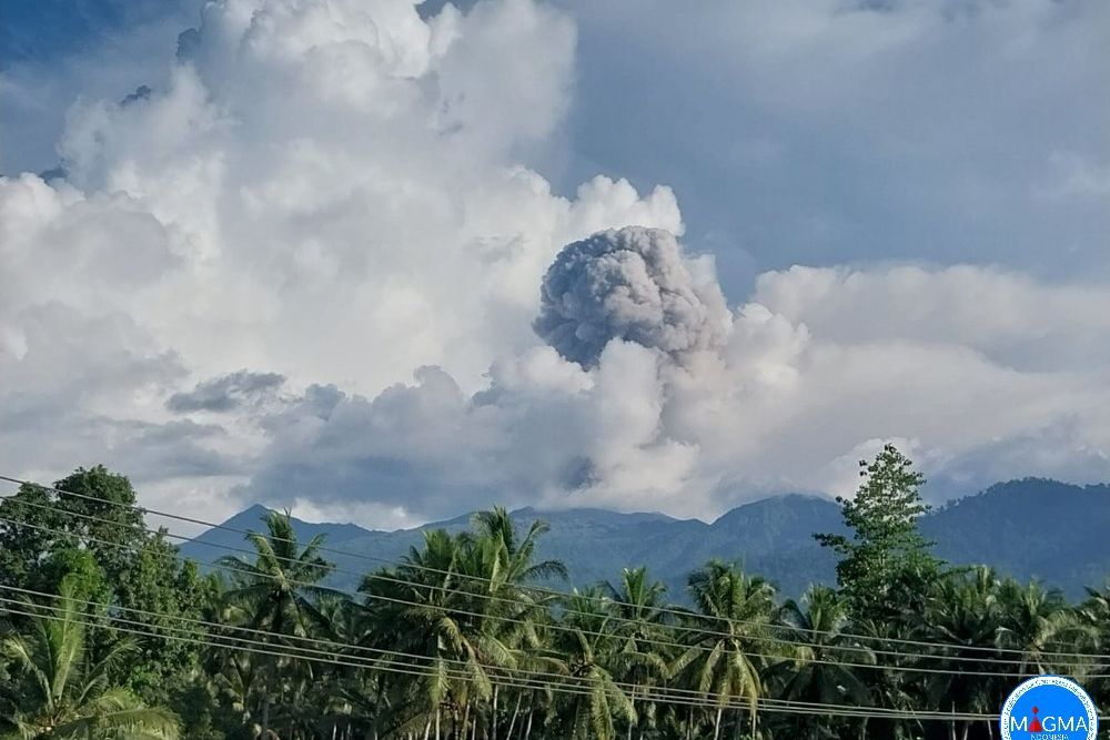 Gunung Dukono Erupsi, Tinggi Letusan 1,5 Kilometer