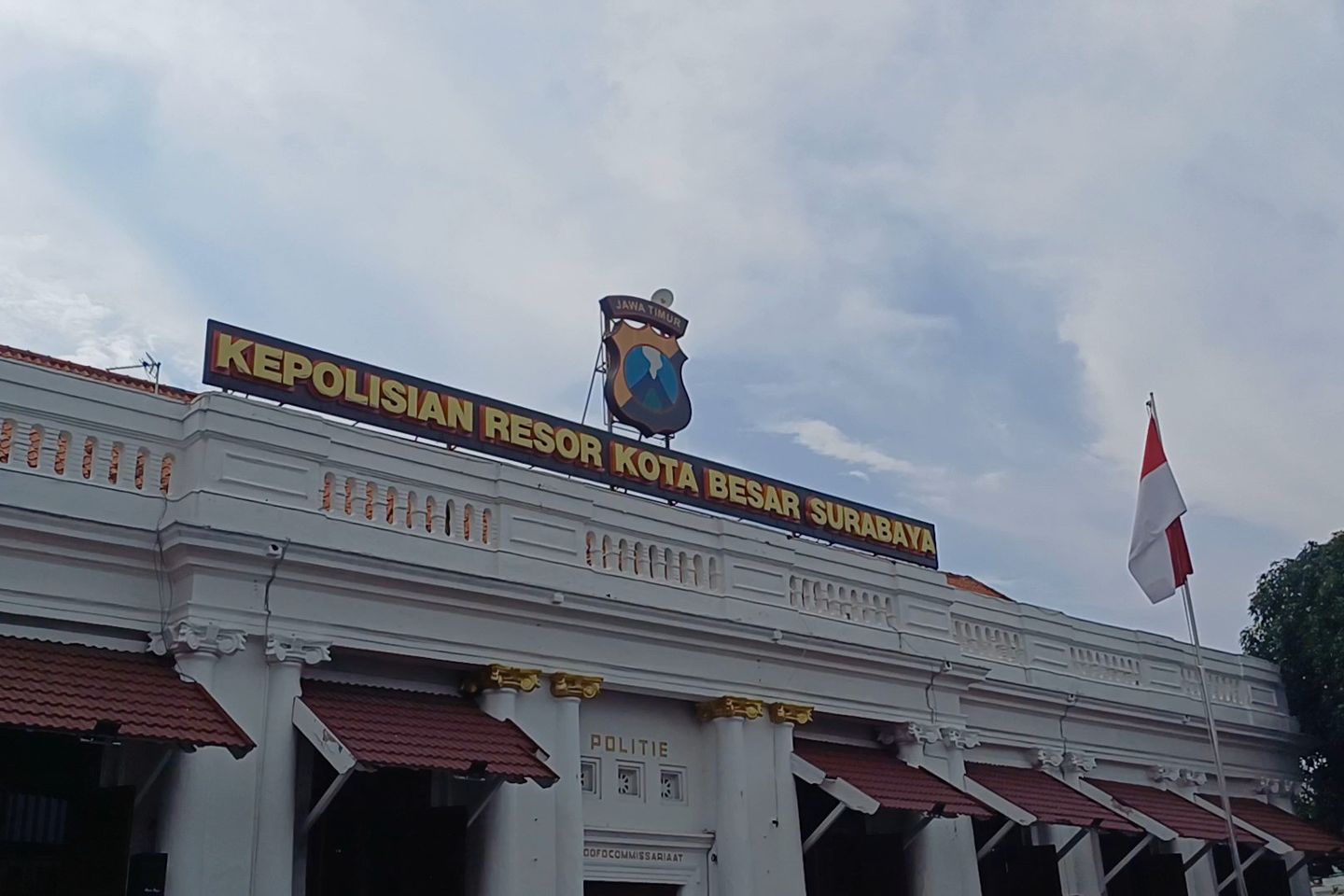 Polrestabes Surabaya Tahan Oknum Polisi Pemeras Dua Mahasiswa