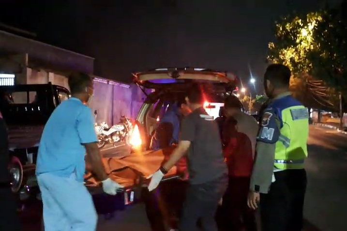 Tabrak Pikap Parkir di Tepi Jalur Tuban-Bancar, Pemotor Meregang Nyawa