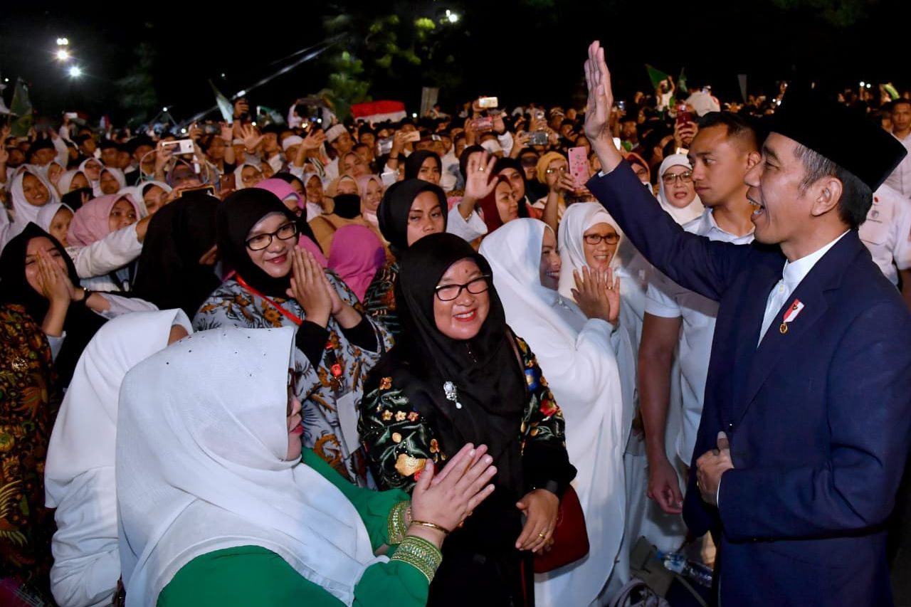 Jokowi Ingatkan Santri agar Berakhlakul Karimah