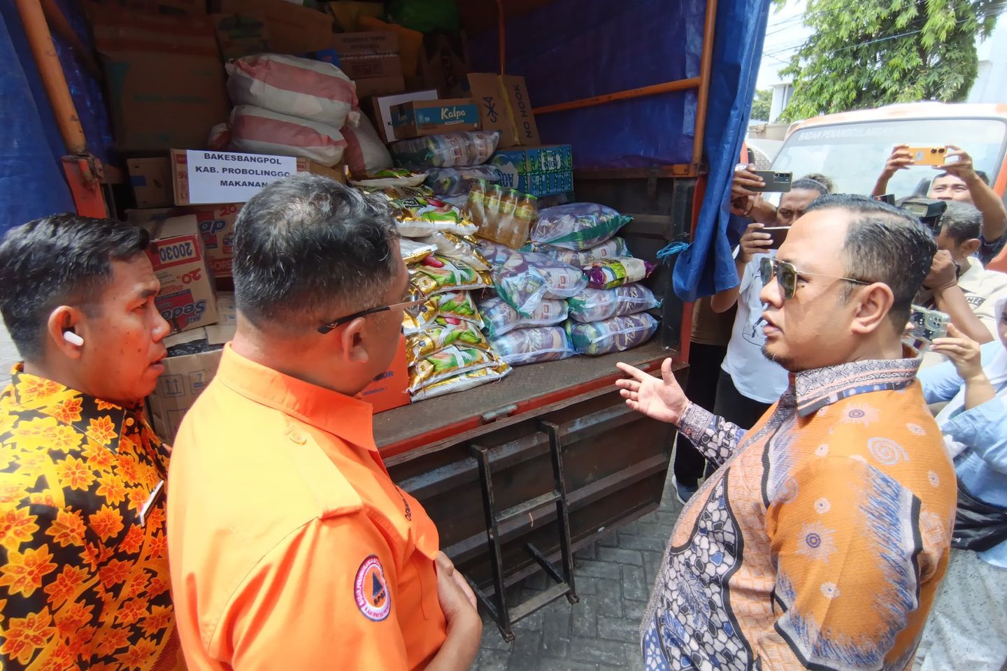 Pemkab Probolinggo Kirim Bantuan Kemanusiaan untuk Korban Banjir Bandang dan Longsor di Aceh–Sumatra