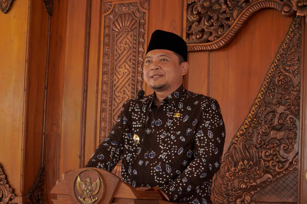 Cak Sandi Bekali Jemaah Haji Mojokerto dengan Pesan Spiritual, Kesehatan dan Kebersamaan