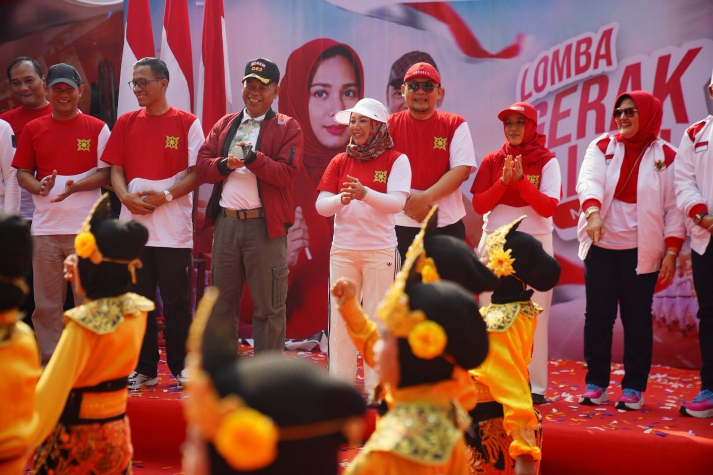 120 Regu Pelajar Ramaikan Lomba Gerak Jalan Merah Putih di Kota Mojokerto