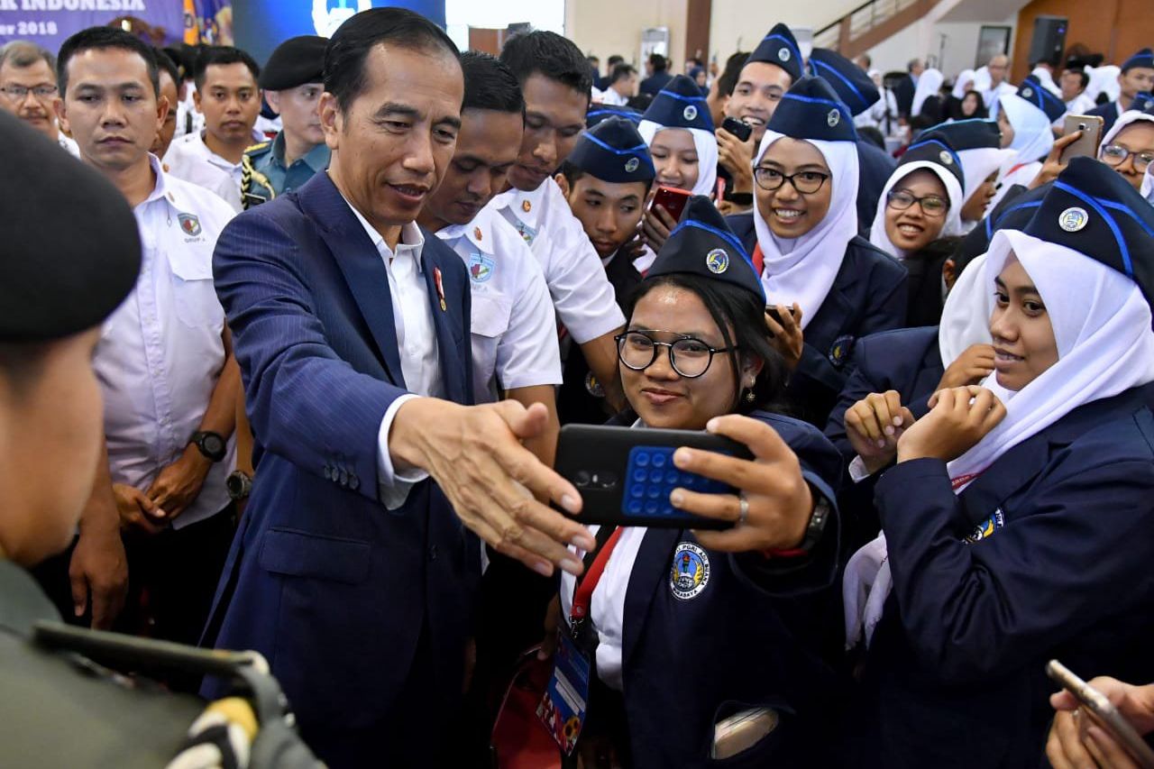 Jokowi Bela Guru Jika Tunjangan Sertifikasi Dihilangkan