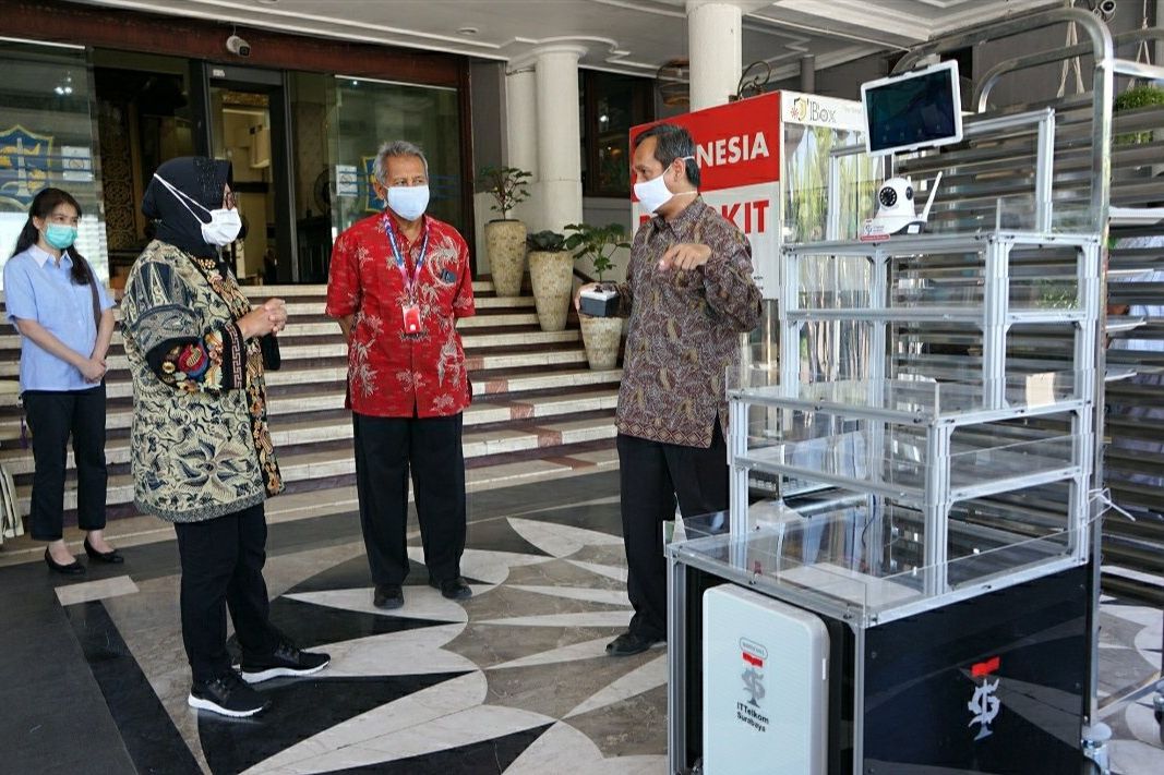 ITTS Ciptakan Robot Pelayan dan Bilik Pengaman Swab Covid-19