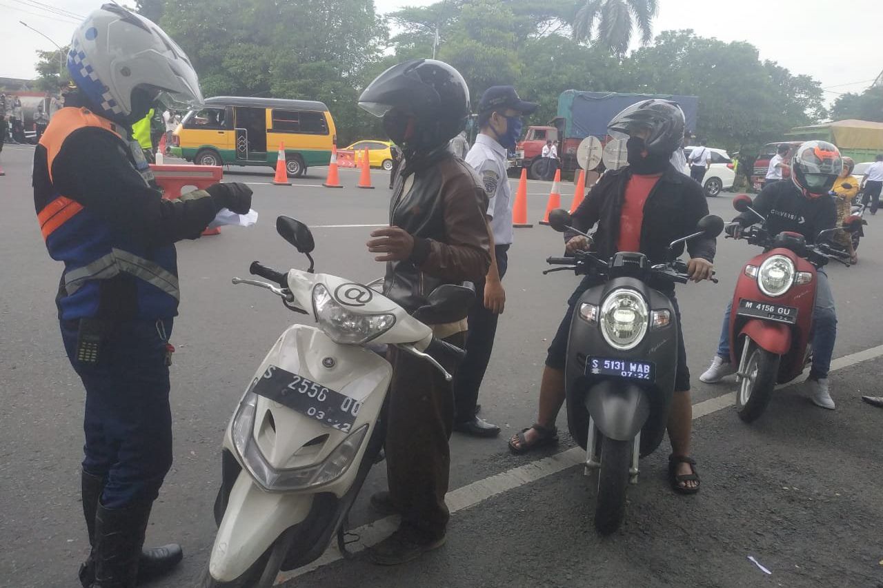 Khofifah Minta Polri Selidiki Jual Beli Surat Keterangan Sehat Covid-19