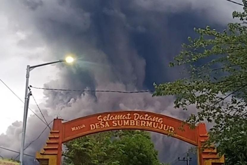 Warga Diminta Waspada Banjir Lahar setelah Erupsi Gunung Semeru