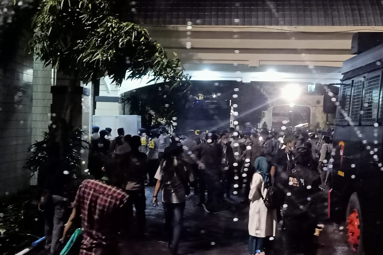 Kongres HMI di Surabaya Ricuh