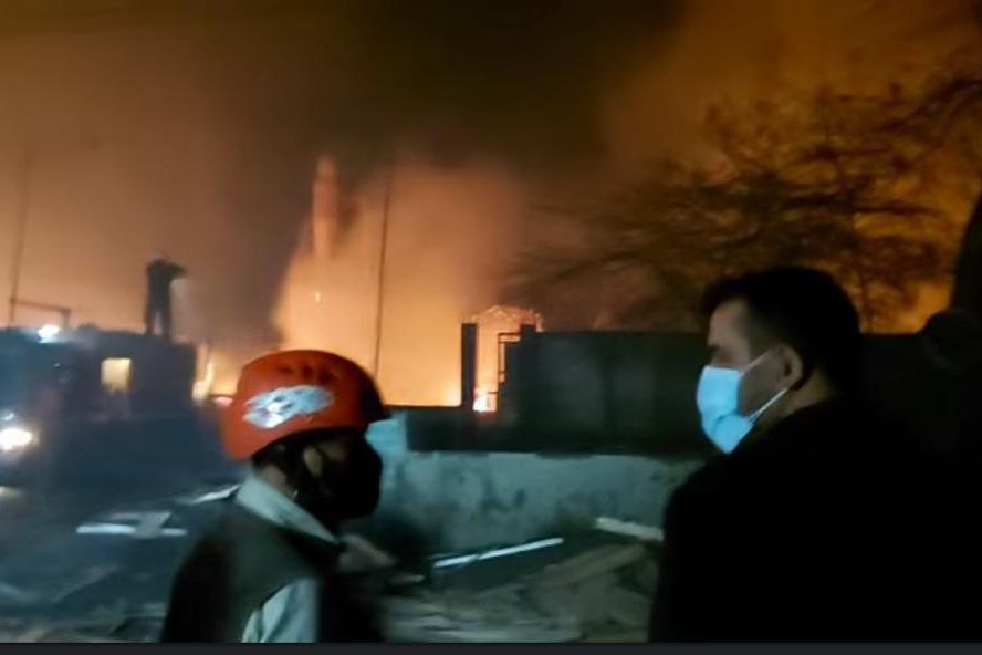 Pabrik CV Graha Papan Lestari Ludes Terbakar, Walkot Probolinggo: Satu Pekerja Pingsan