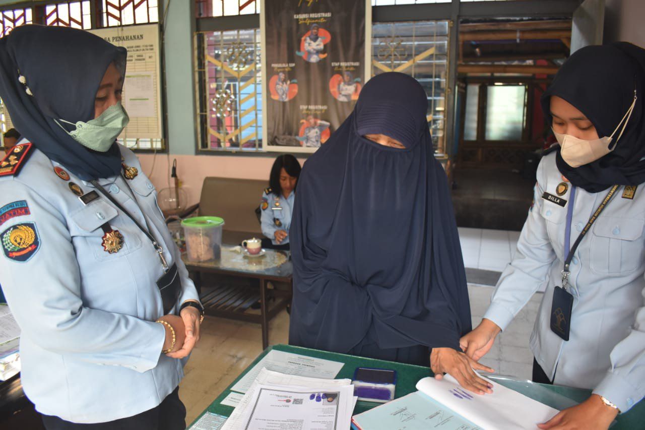 WBP Terpidana Kasus Teroris Bebas dari Lapas Perempuan Malang