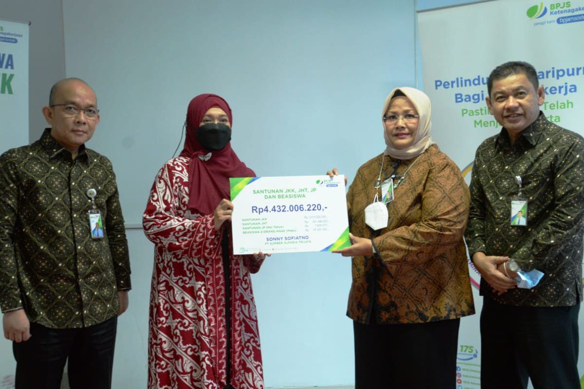 BPJS Ketenagakerjaan Berikan Manfaat Kecelakaan Kerja Meninggal Dunia Saat WFH Hingga 4,4 Miliar