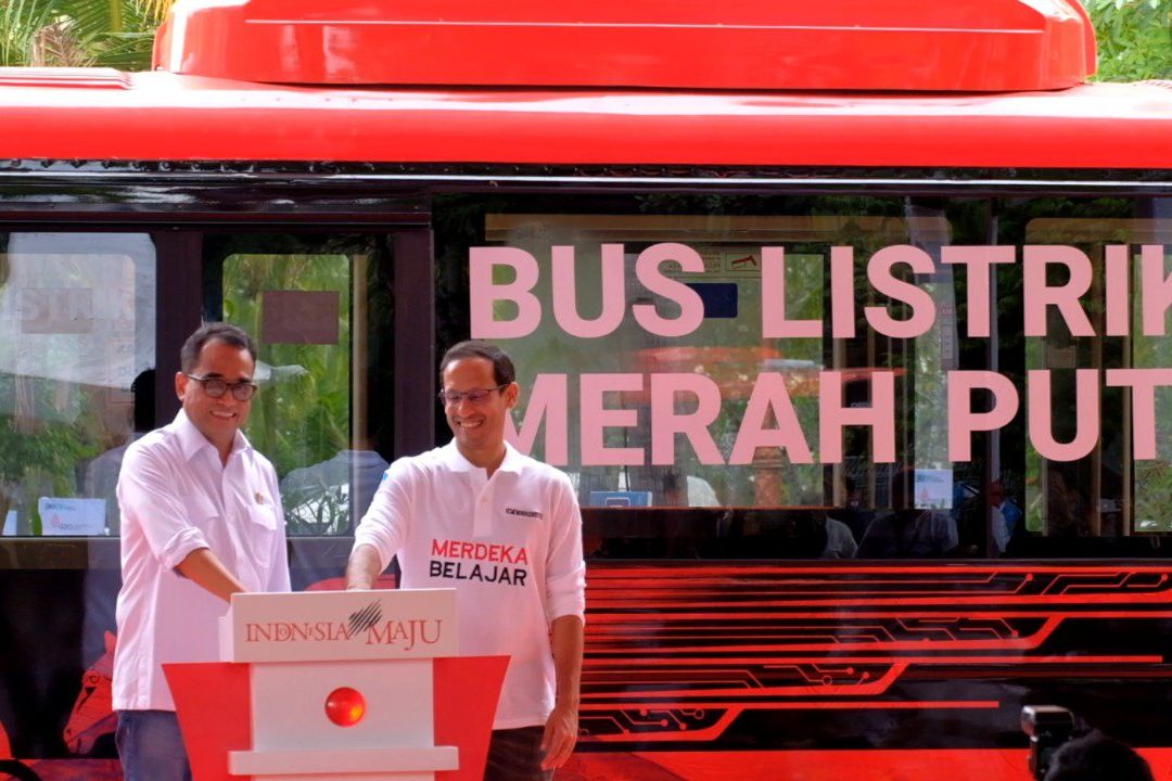Jelang Presidensi G20, Bus Listrik Buatan PT INKA dan Perguruan Tinggi Diluncurkan