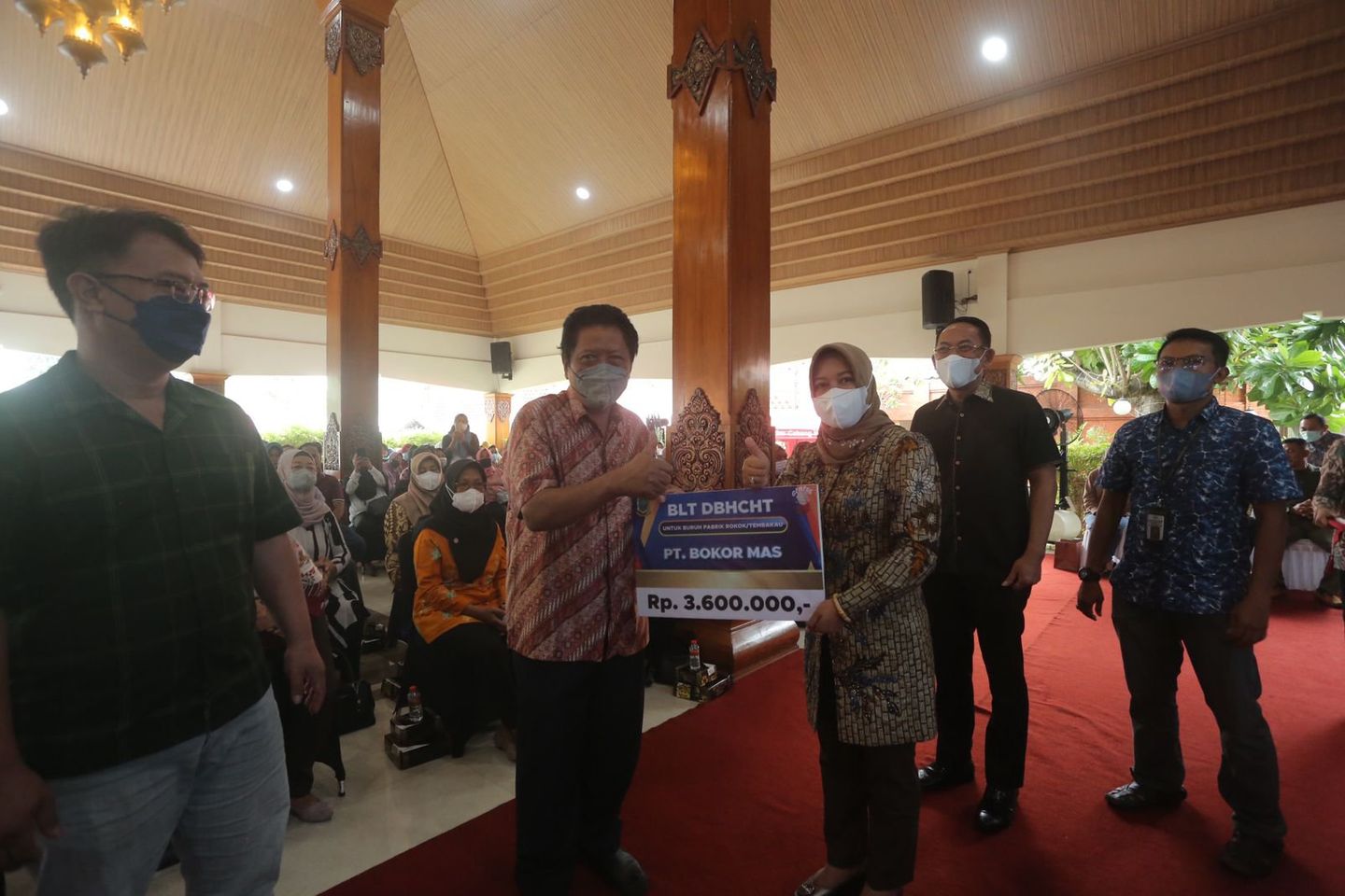 132 Pekerja Pabrik Rokok Terima BLT dari APBD Pemkot Mojokerto