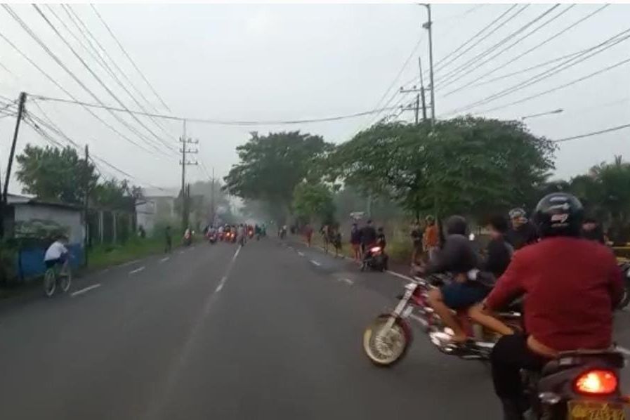 Balap Liar Usai Salat Subuh di Bangsal Mojokerto Dibubarkan Polisi