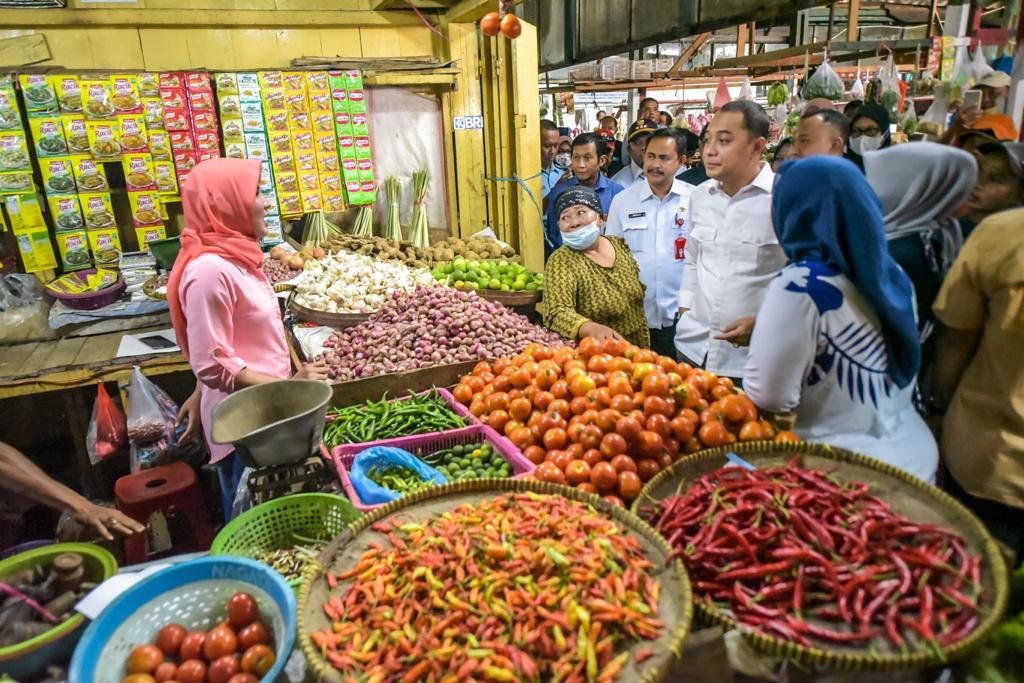 Jurus Wali Kota Eri Cahyadi Kendalikan Inflasi Surabaya