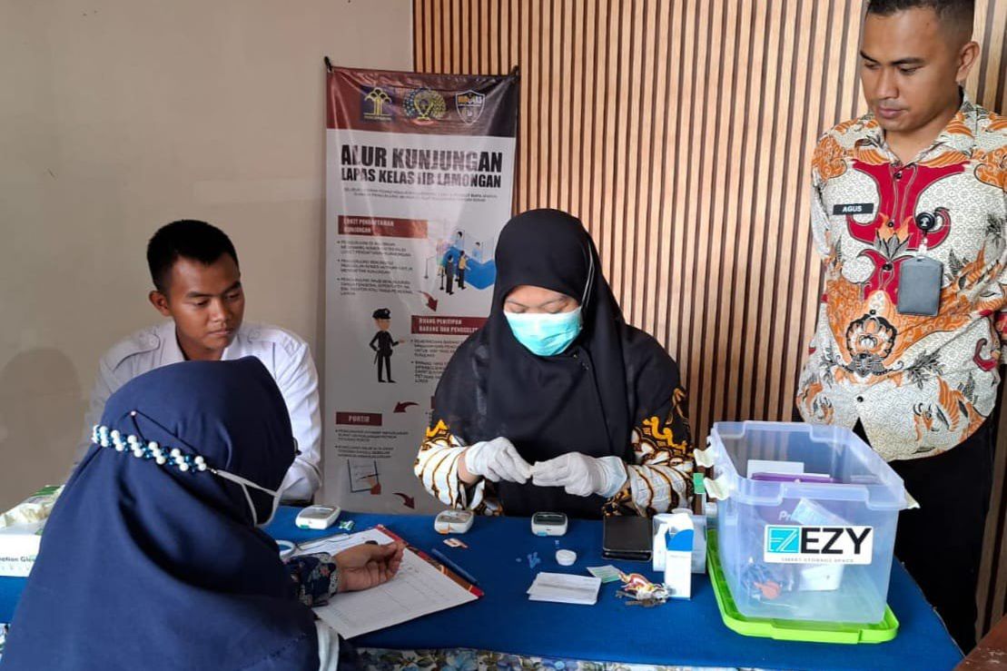Hari Pengayoman, Pengunjung Lapas Lamongan Dapat Layanan Cek Kesehatan Gratis