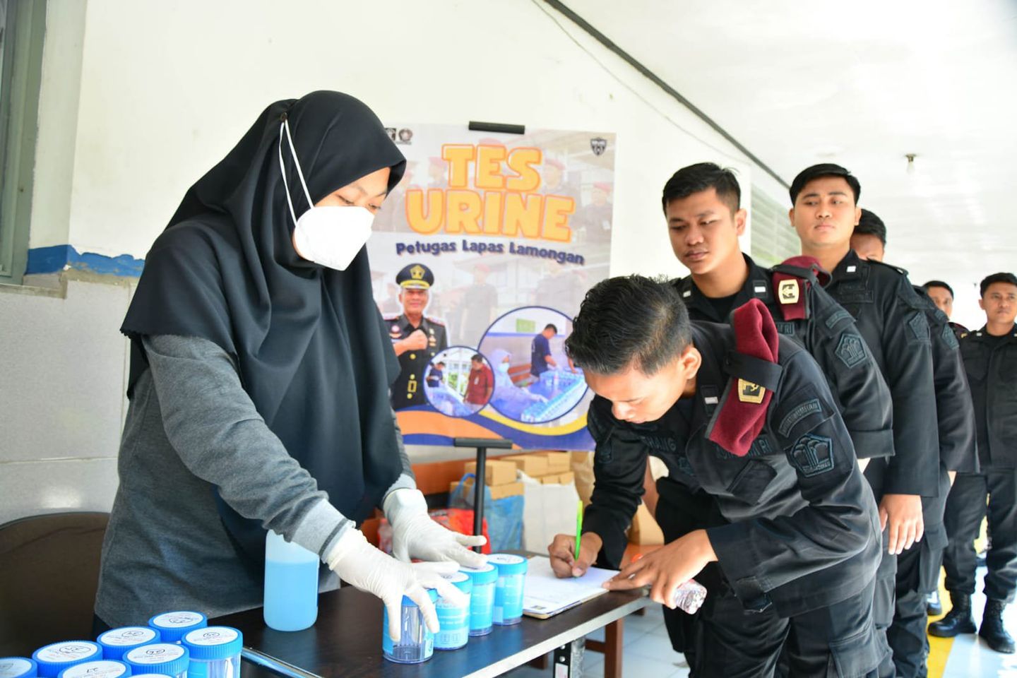 Kepala dan Petugas Lapas Lamongan Jalani Tes Urine, Ini Hasilnya