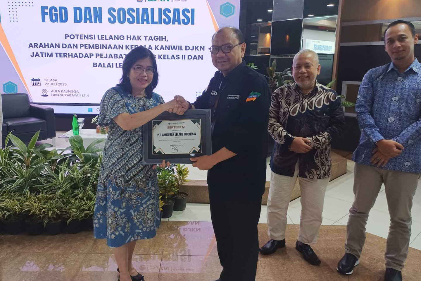 PT Anugerah Lelang Indonesia Raih Penghargaan dari DJKN Jatim