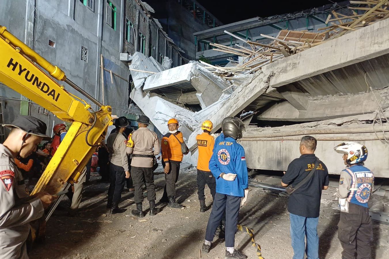 Musala Ponpes Al-Khoziny Ambruk, 1 Meninggal dan 78 Luka
