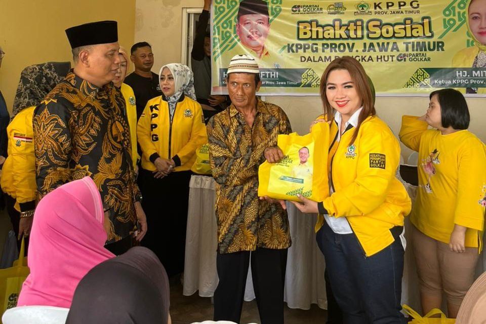 HUT ke-61 Partai Golkar, KPPG Jatim Gelar Baksos Sembako di Jombang