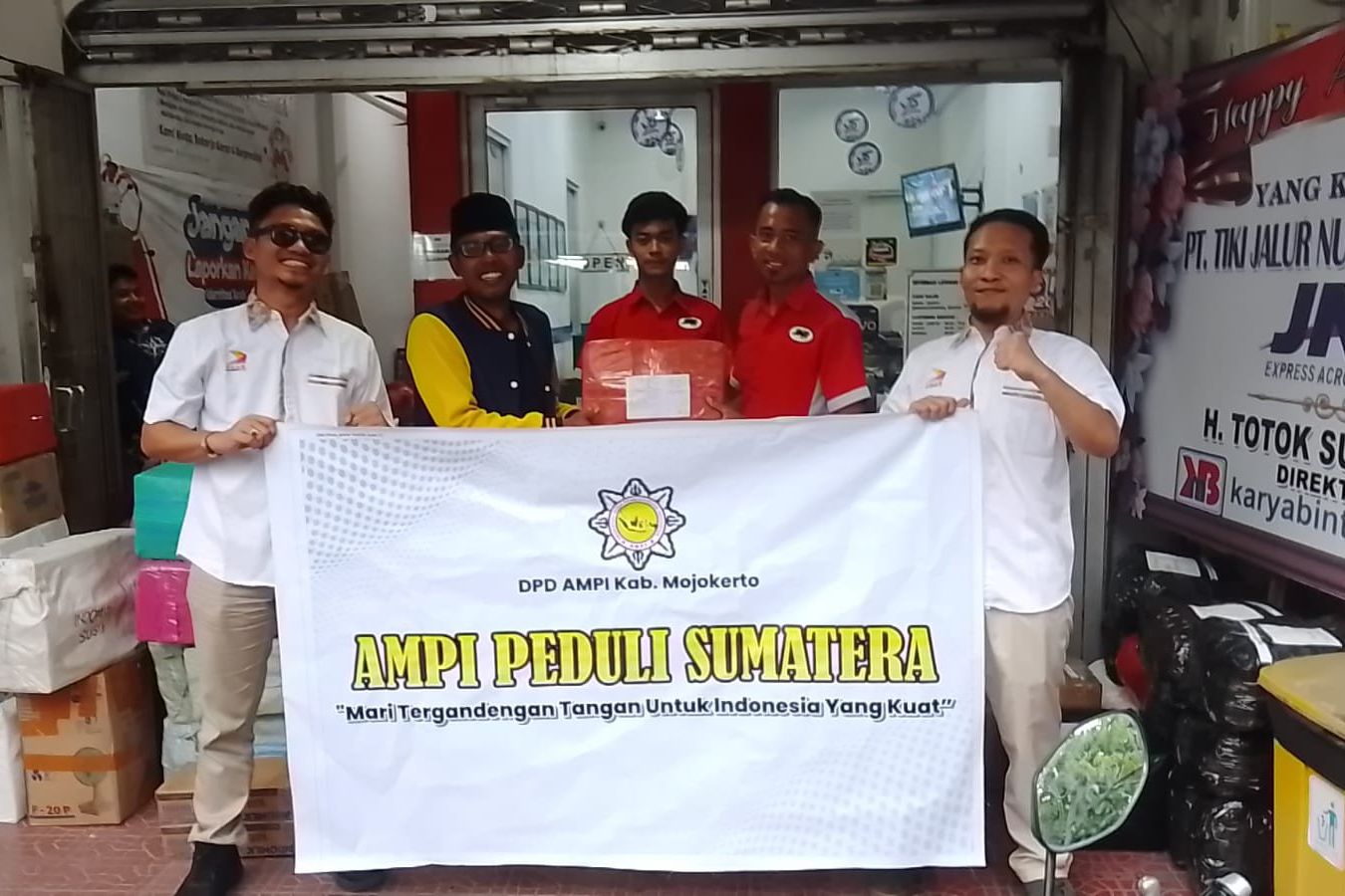 Tidar dan AMPI Mojokerto Salurkan Bantuan Kemanusian ke Sumatra