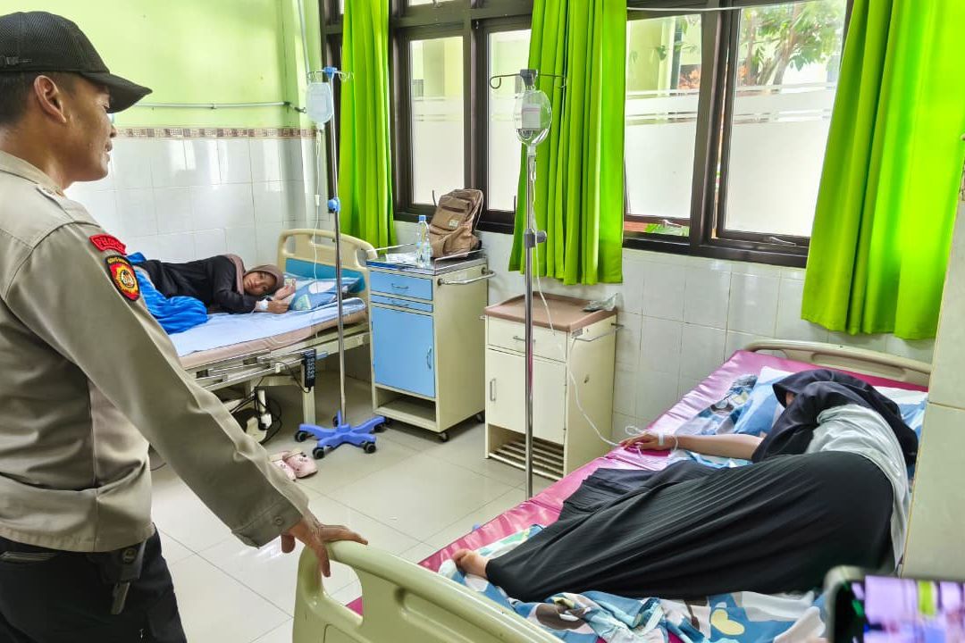 Diduga Keracunan MBG, Belasan Santri Ponpes di Mojokerto Dirawat Puskesmas