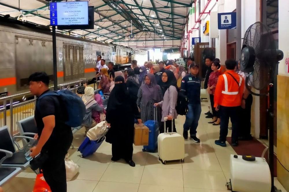 19.110 Tiket Kereta Masa Angkut Lebaran Telah Terjual di PT KAI Daop 7 Madiun