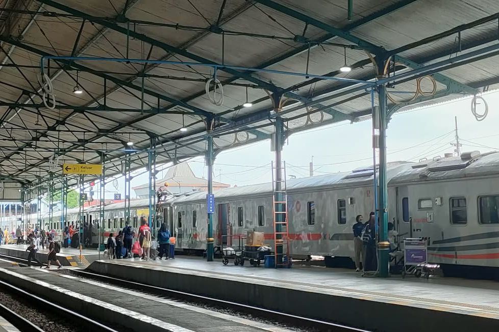 Akhir Masa Angkutan Lebaran, Penumpang Berangkat Mendominasi di Daop 7 Madiun