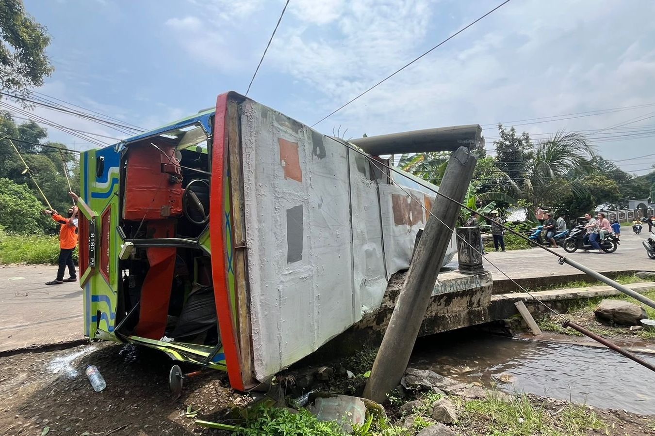 Tragedi Unjung-unjung di Mojokerto, Kereta Kelinci Terguling dan Satu Meninggal Dunia