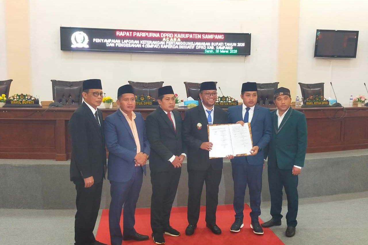 DPRD dan Pemkab Sampang Gelar Rapat Paripurna Pengesahan Empat Perda