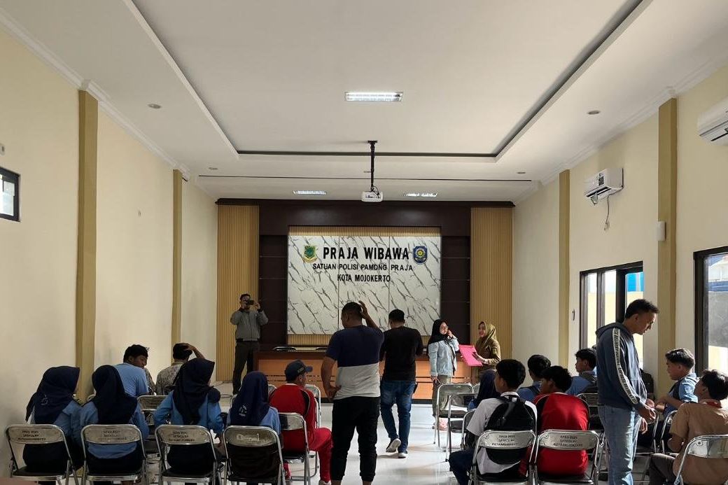 Nongkrong di Warung dan Kafe Saat Jam Sekolah, 16 Siswa Terjaring Razia