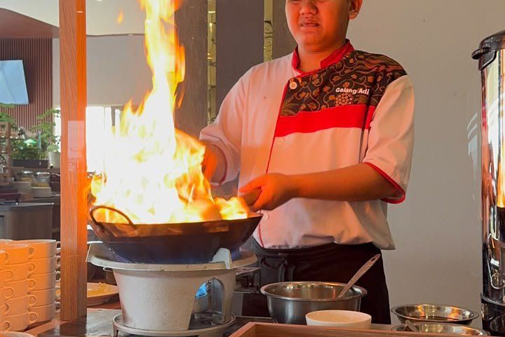 Azana Style Hotel Jombang Hadirkan Program SESARENGAN, Makan Siang All You Can Eat Mulai Rp85 Ribu