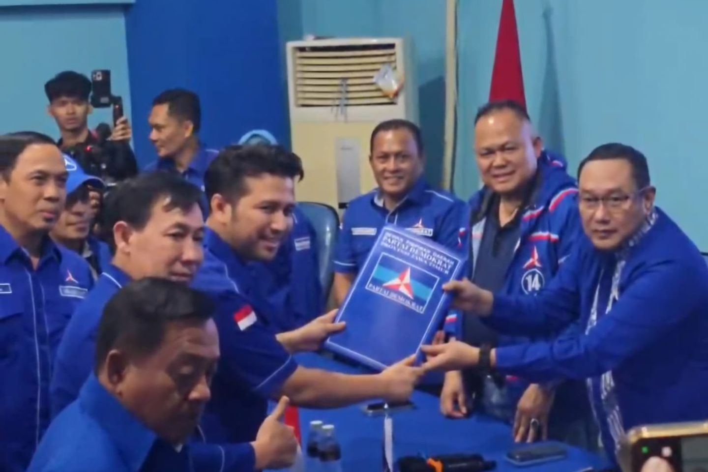 Emil Dardak Resmi Daftar Caketum Demokrat Jatim, Tekankan Penguatan Partai hingga Akar Rumput