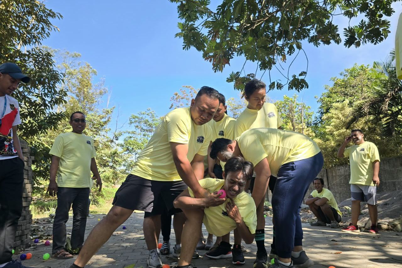Employee Day di The Mumbul Villa Perkuat Kekompakan Karyawan