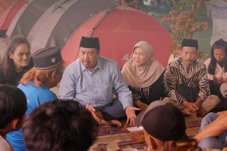 Kemah di Depan Pemkab Jombang, FRMJ Akhirnya Ditemui Bupati Warsubi