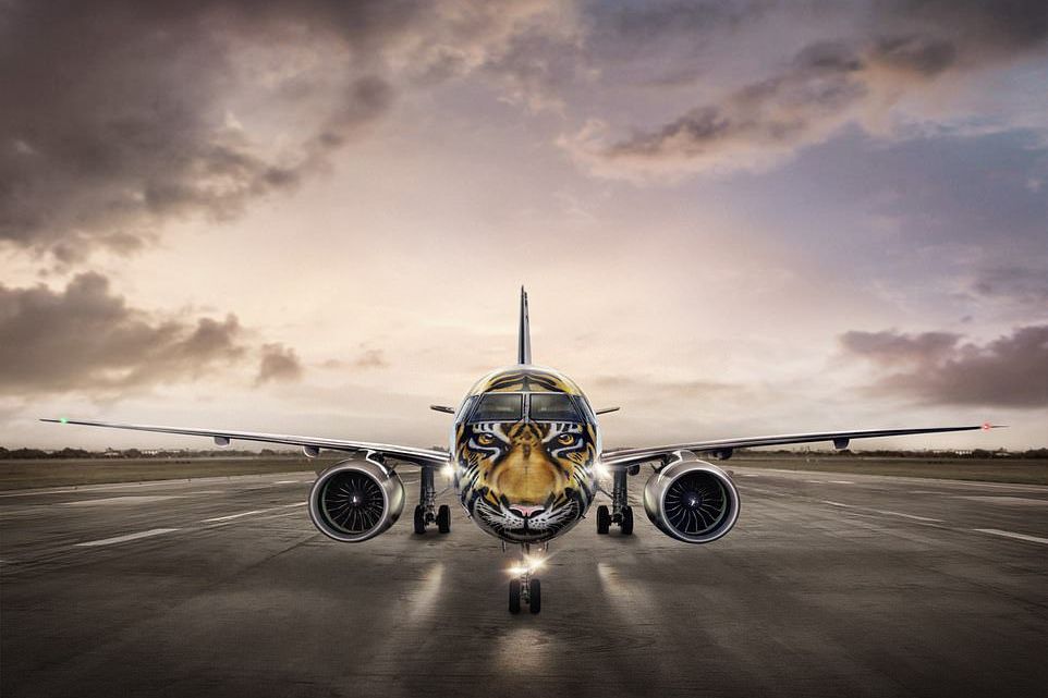 Air Astana Terbang dengan Macan Tutul Salju