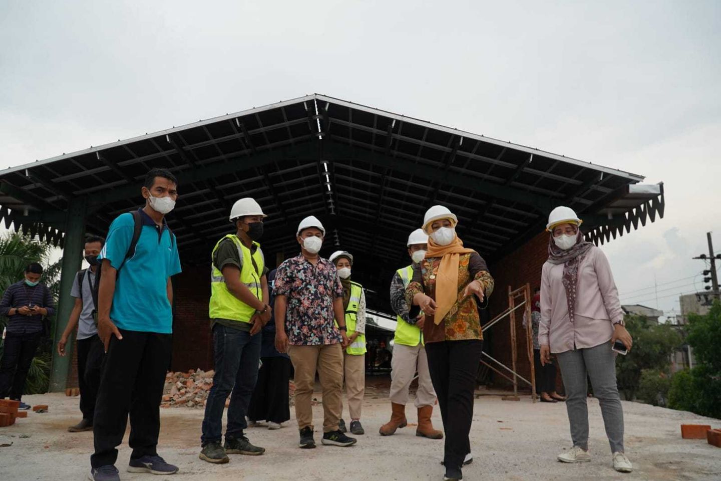 Ning Ita Sidak Lokasi Proyek Skywalk dan Tugu Alun-alun