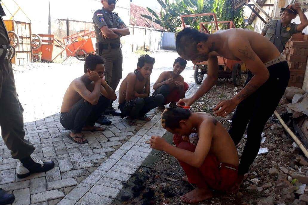 Anak Punk Hamil Terjaring Razia Satpol PP Ponorogo